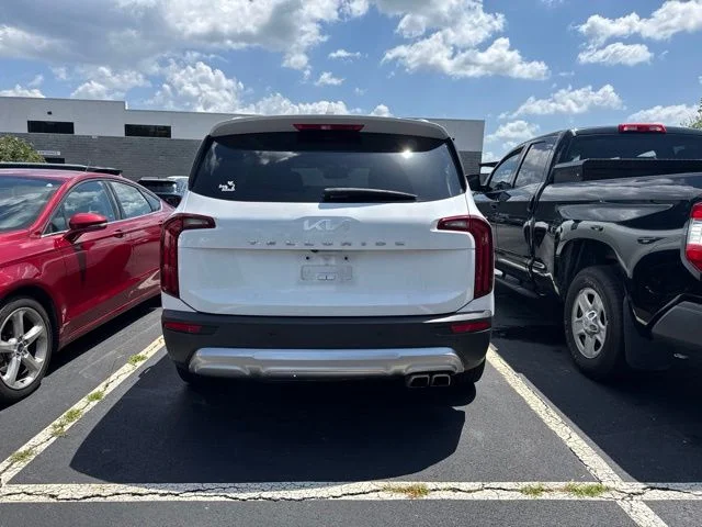 Certified Used 2022 White Kia SX image 3