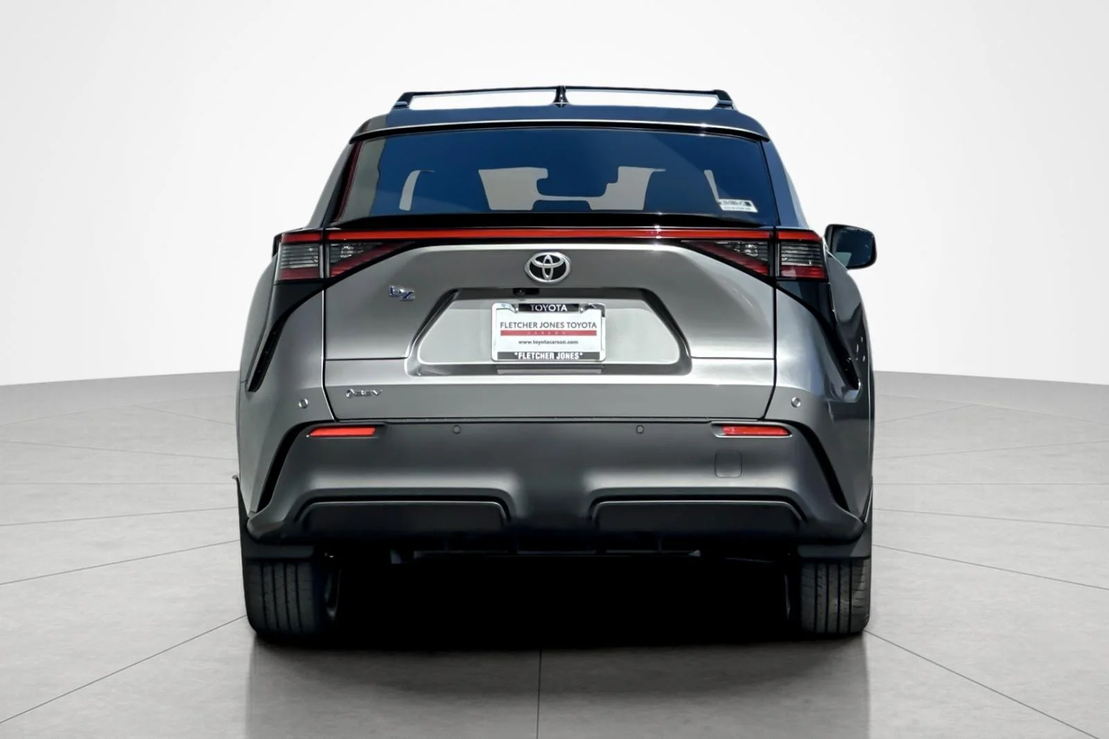New 2026 Heavy Metal <sup>1</sup> Toyota  XLE image 4
