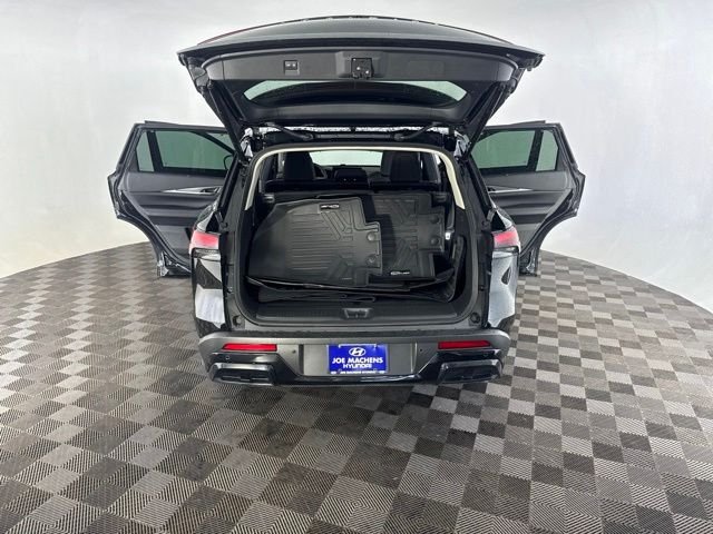Used 2025 Black INFINITI LUXE image 15