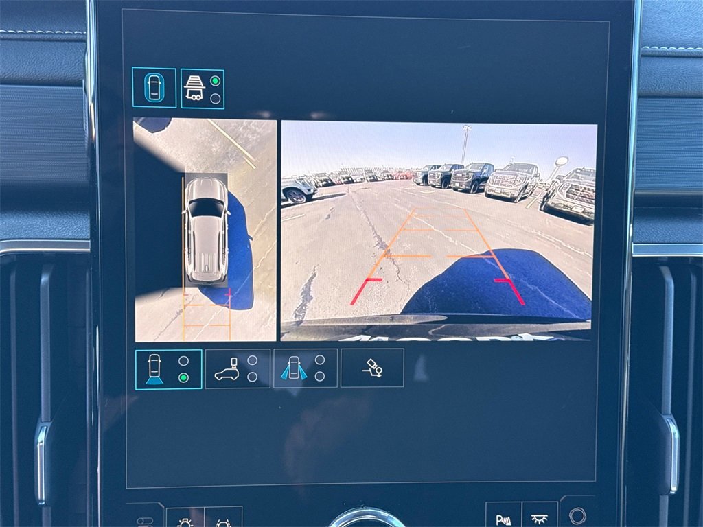 2026 GMC ACADIA - Image 23