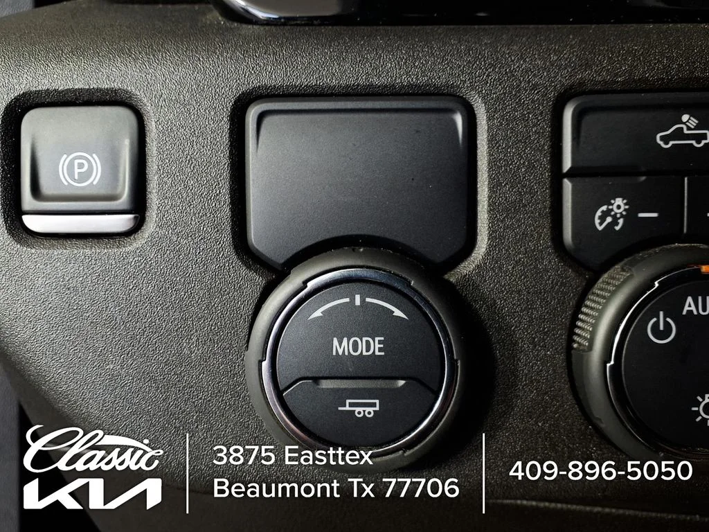 Used 2025 Black Chevrolet LT image 20