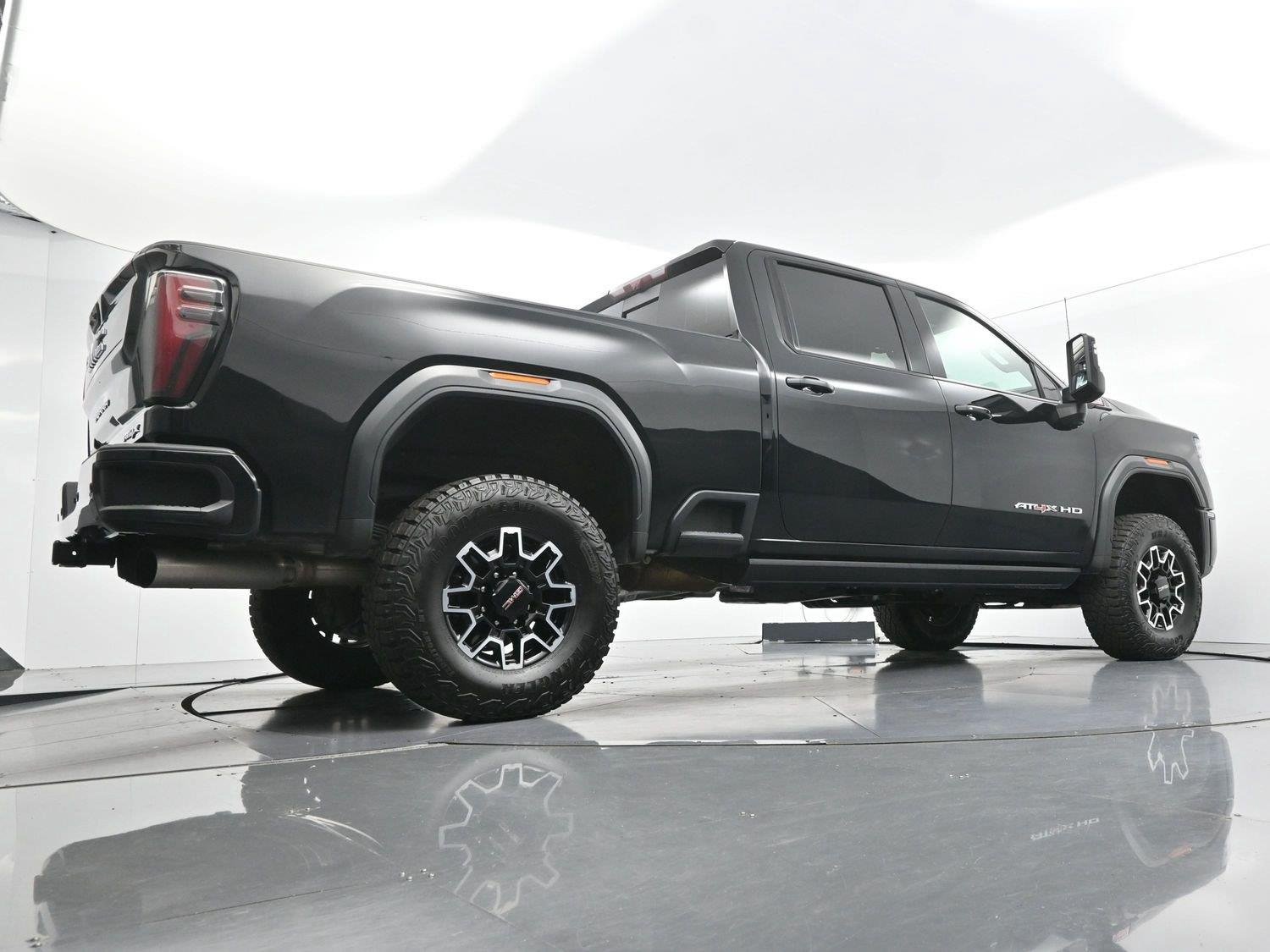 Used 2026 Onyx Black GMC AT4X image 52