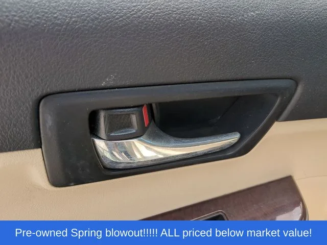 Used 2012 Beige Toyota XLE image 36