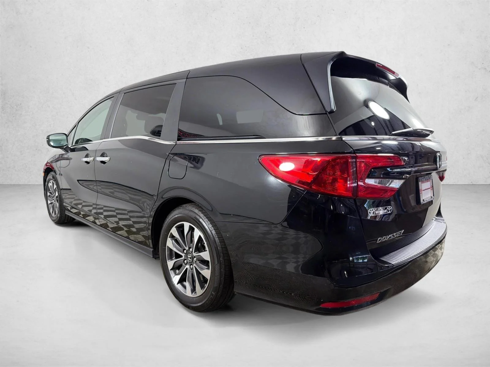 Used 2023 Black Honda EX-L image 6