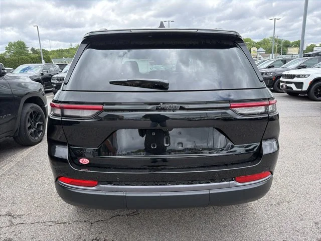 New 2026 Black Jeep Altitude image 4
