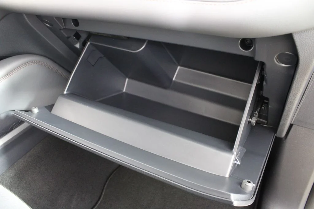New 2026 Carbonized Gray Metallic Ford Active image 19