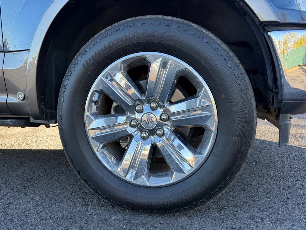 Used 2018 Blue Jeans Metallic Ford King Ranch image 29