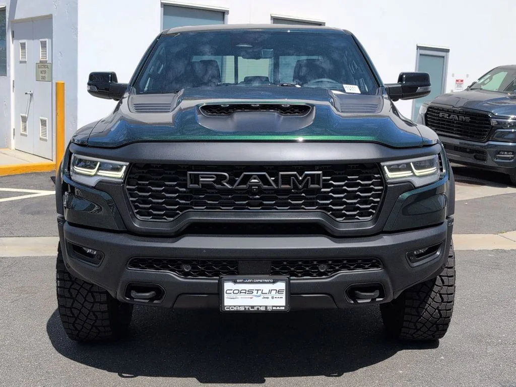 New 2026 Serrano-Green Metallic Exterior Paint RAM RHO image 2
