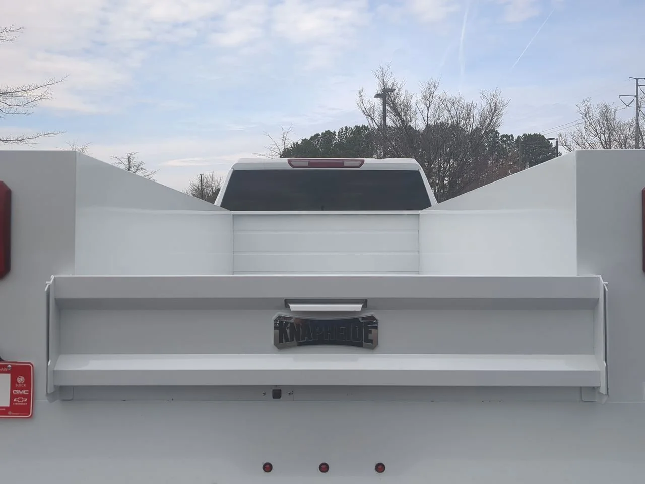 New 2026 Summit White GMC Pro image 24