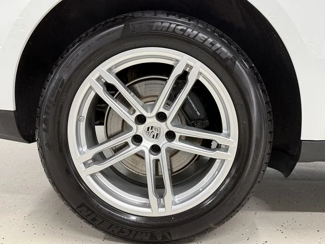 Certified Used 2026 White Porsche  image 11