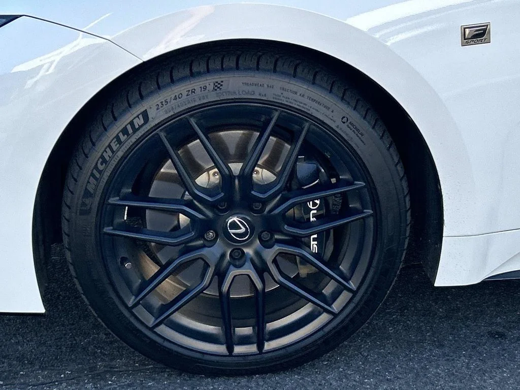 Used 2024 White Lexus 500 F SPORT Performance Premium image 12