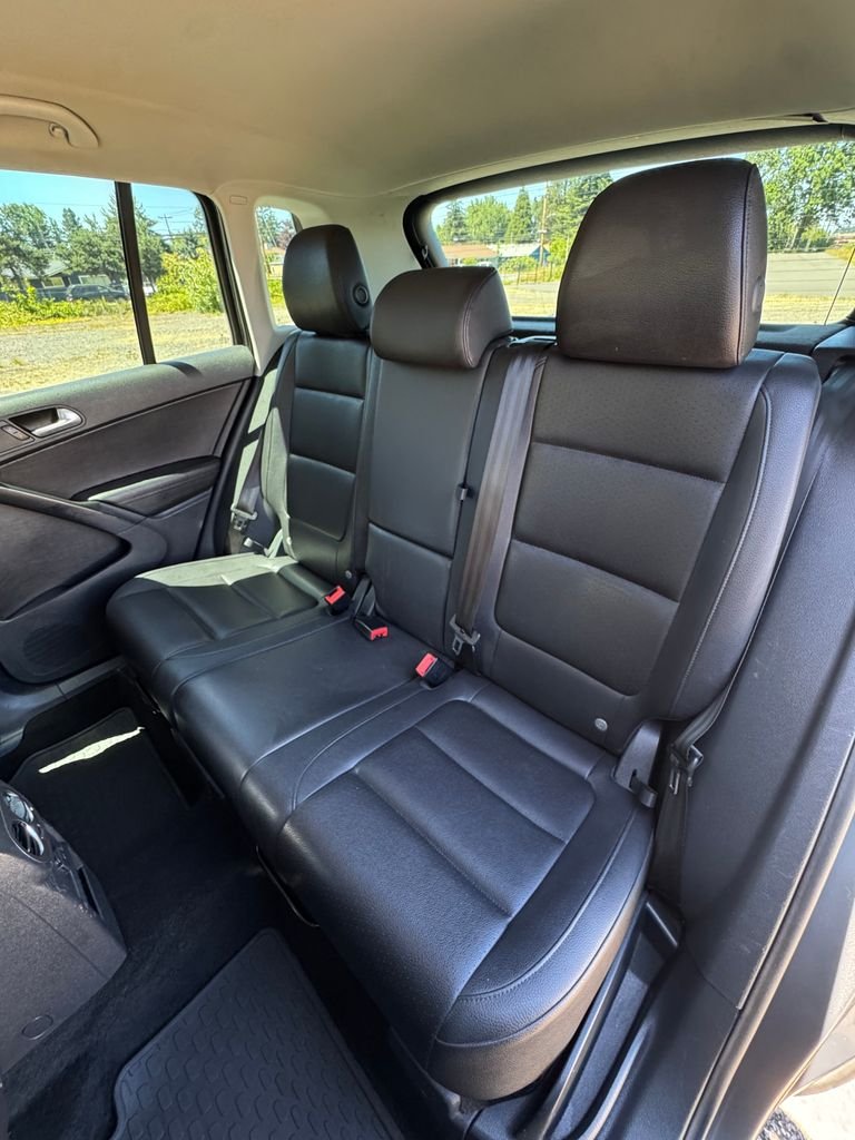 Used 2017 Pepper / Gray Volkswagen 2.0T S image 25
