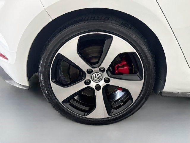 Used 2019 Pure White Volkswagen Autobahn image 28