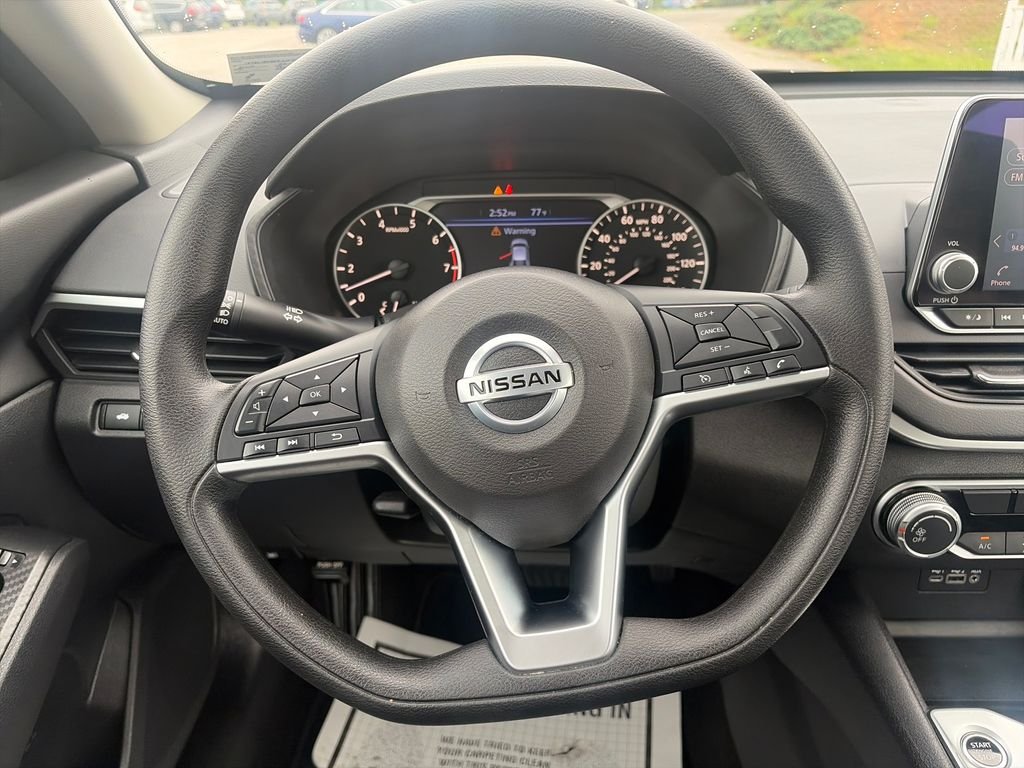Used 2022 Gray Nissan 2.5 SV image 15