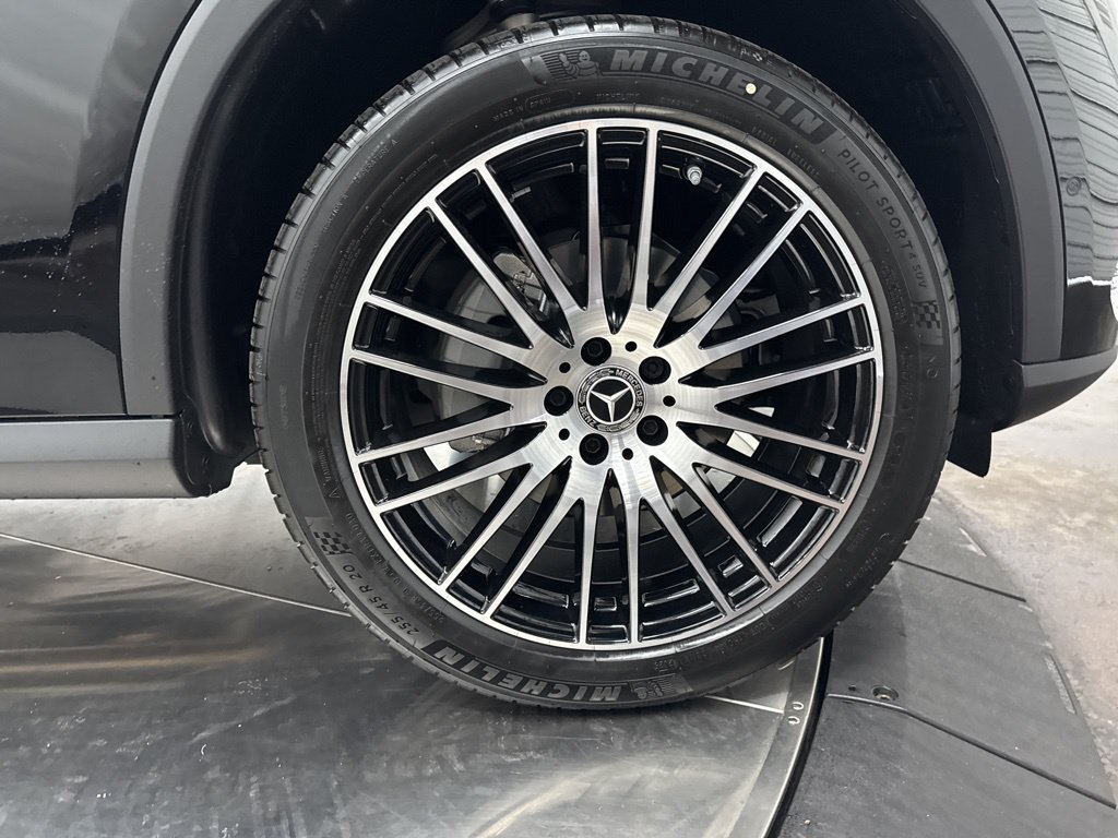 Certified Used 2026 Black Mercedes-Benz GLC 300 image 10