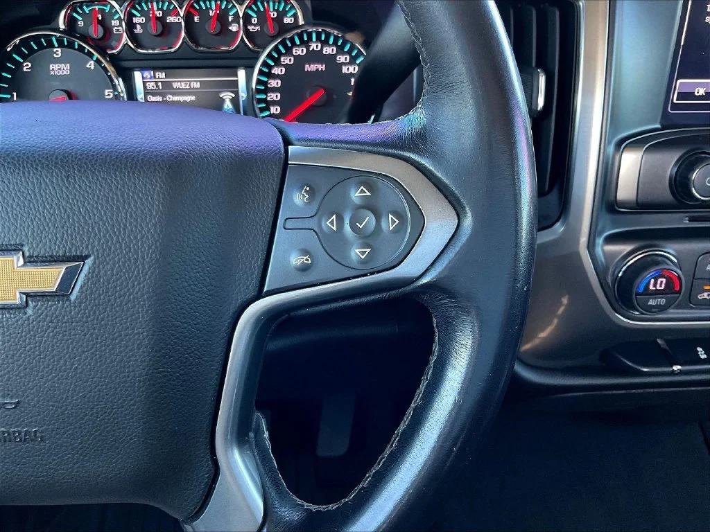 Used 2018 Blue Chevrolet LT image 23