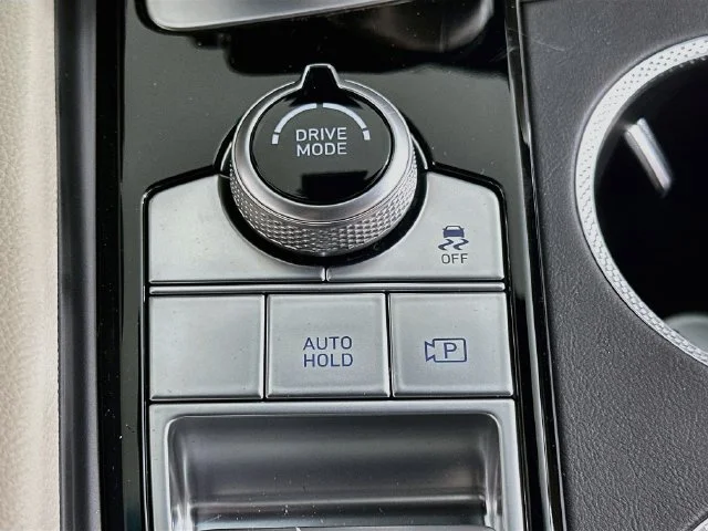 New 2026 White Genesis 2.5T image 20