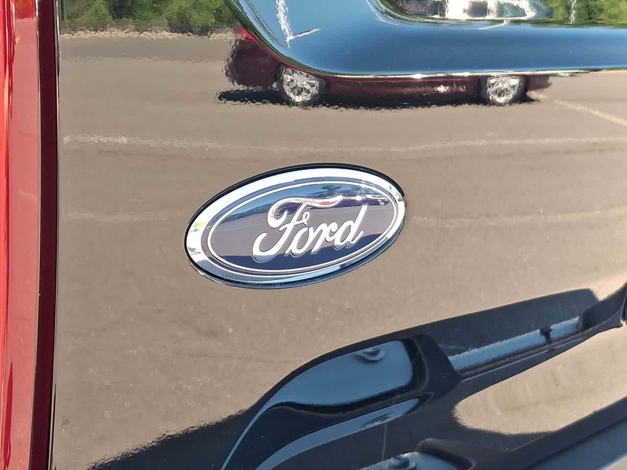 Used 2025 Shadow Black Ford Big Bend image 28