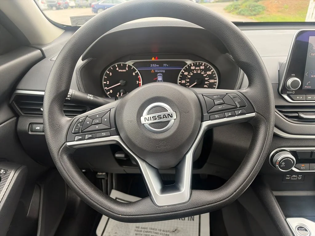 Used 2022 Gray Nissan 2.5 SV image 15