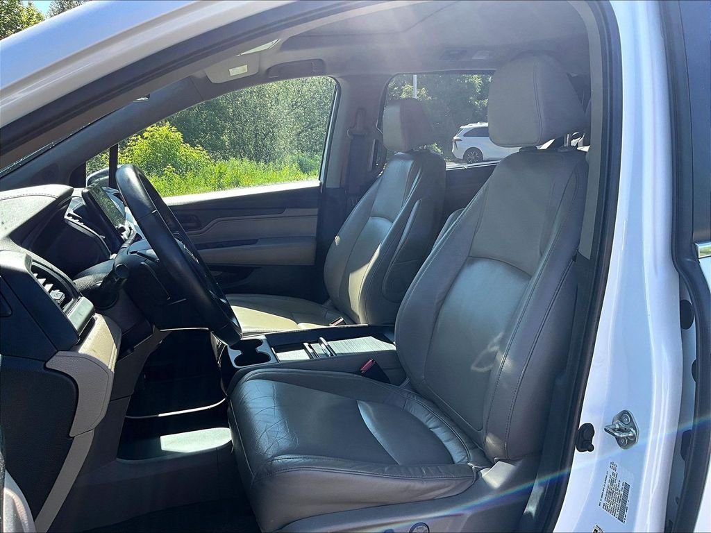 Used 2021 White Honda EX-L image 10