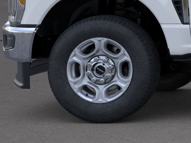 New 2026 Oxford White Ford F-250® XLT image 20