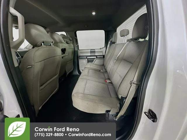 Used 2019 Oxford White Ford XLT image 22