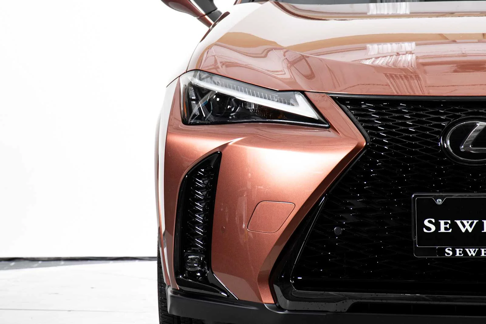 Used 2025 COPPER CREST WITH OBSIDIA Lexus F SPORT Design image 9