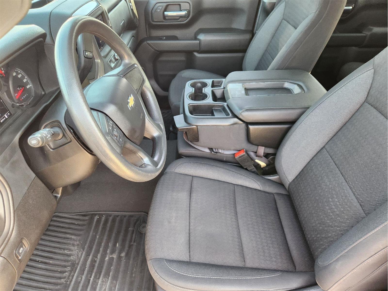 2024 Chevrolet Silverado 1500 photo 13 of 33