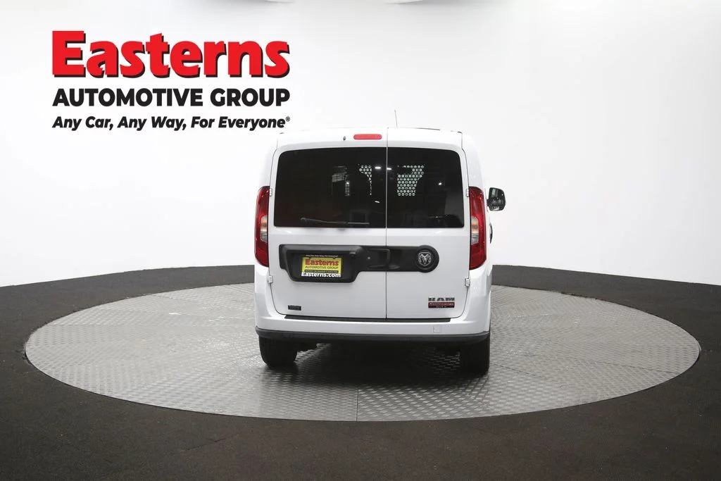 Used 2022 White Ram Base image 38