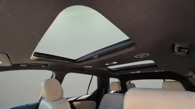 Used 2023 White Chevrolet LT Leather image 19