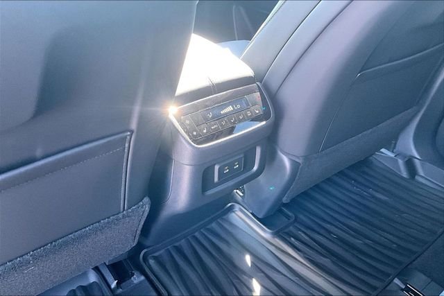 New 2027 MINERAL BLACK INFINITI LUXE image 33