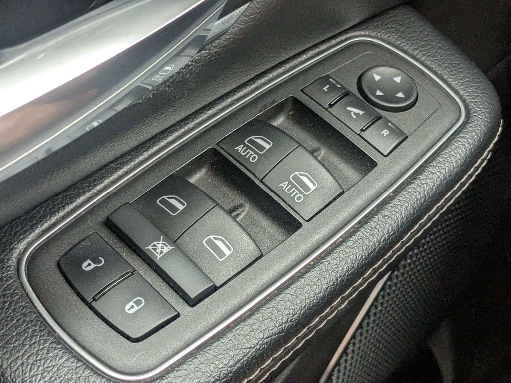 2024 RAM Ram 1500 Pickup Laramie - Photo 25