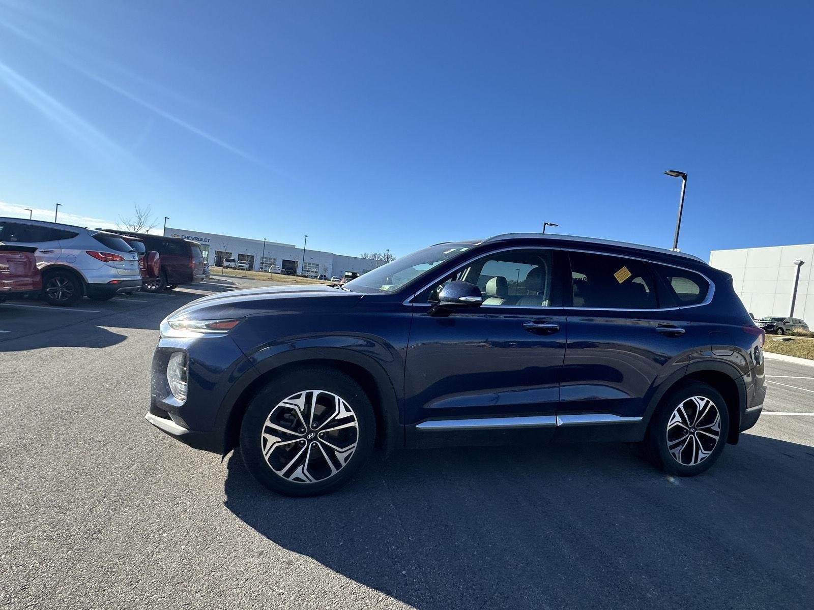 Used 2019 Hyundai Santa Fe Ultimate with VIN 5NMS53AA6KH103459 for sale in Kansas City