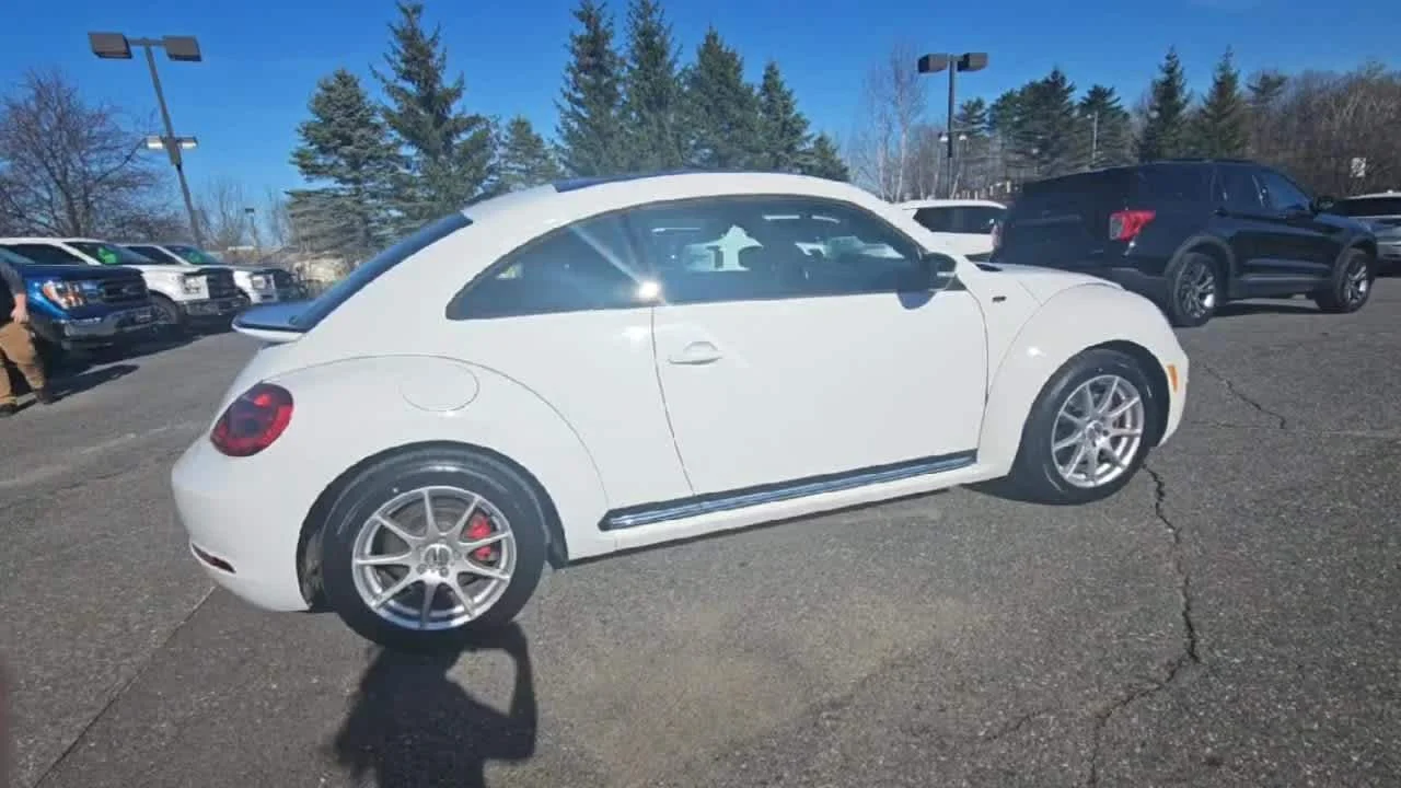 Used 2016 White Volkswagen 2.0T R-Line SEL image 9
