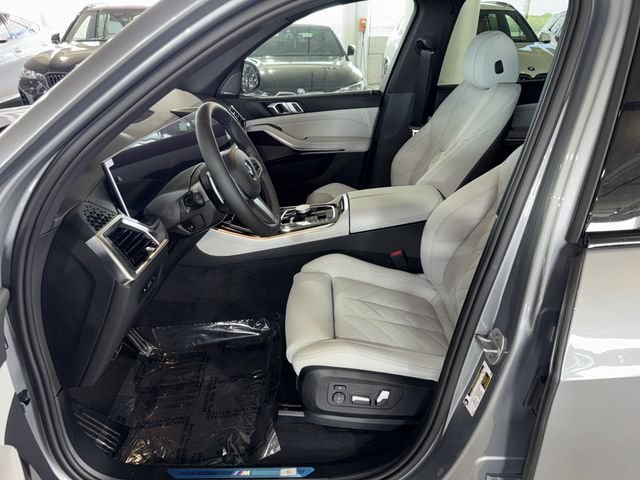 New 2026 Skyscraper Grey Metallic BMW sDrive40i image 18