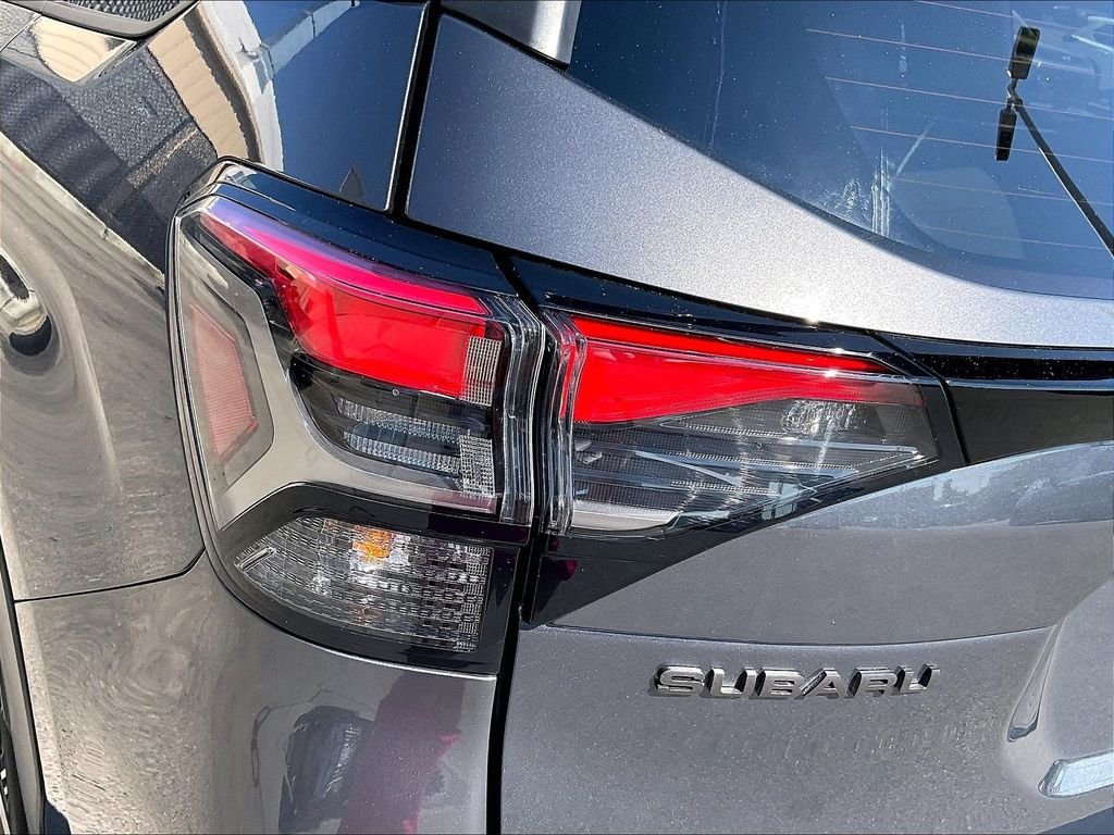 Used 2025 Gray Metallic Subaru Premium image 34