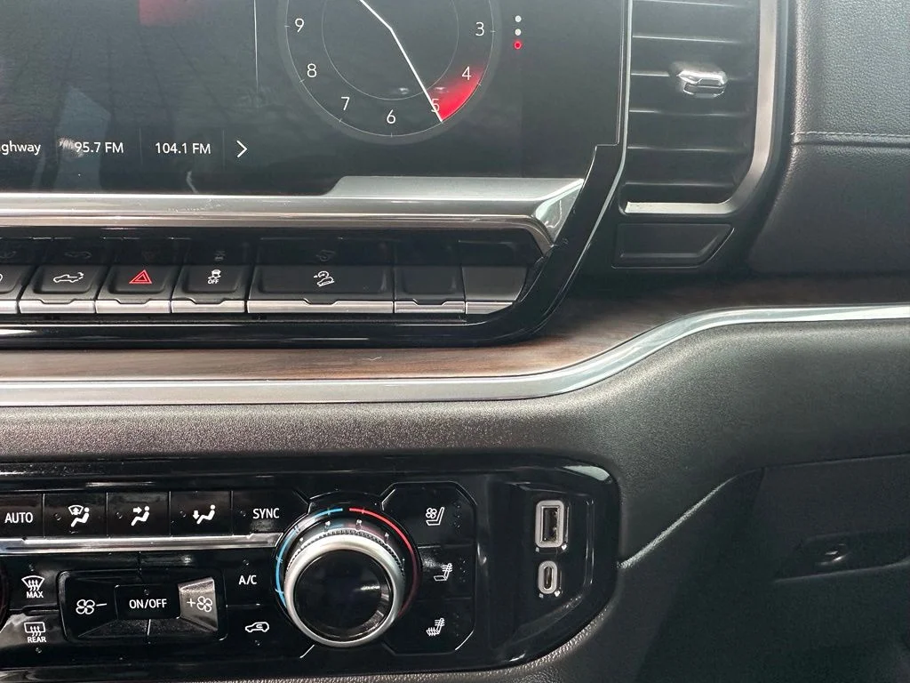 2022 GMC Sierra 1500 SLT - Photo 21