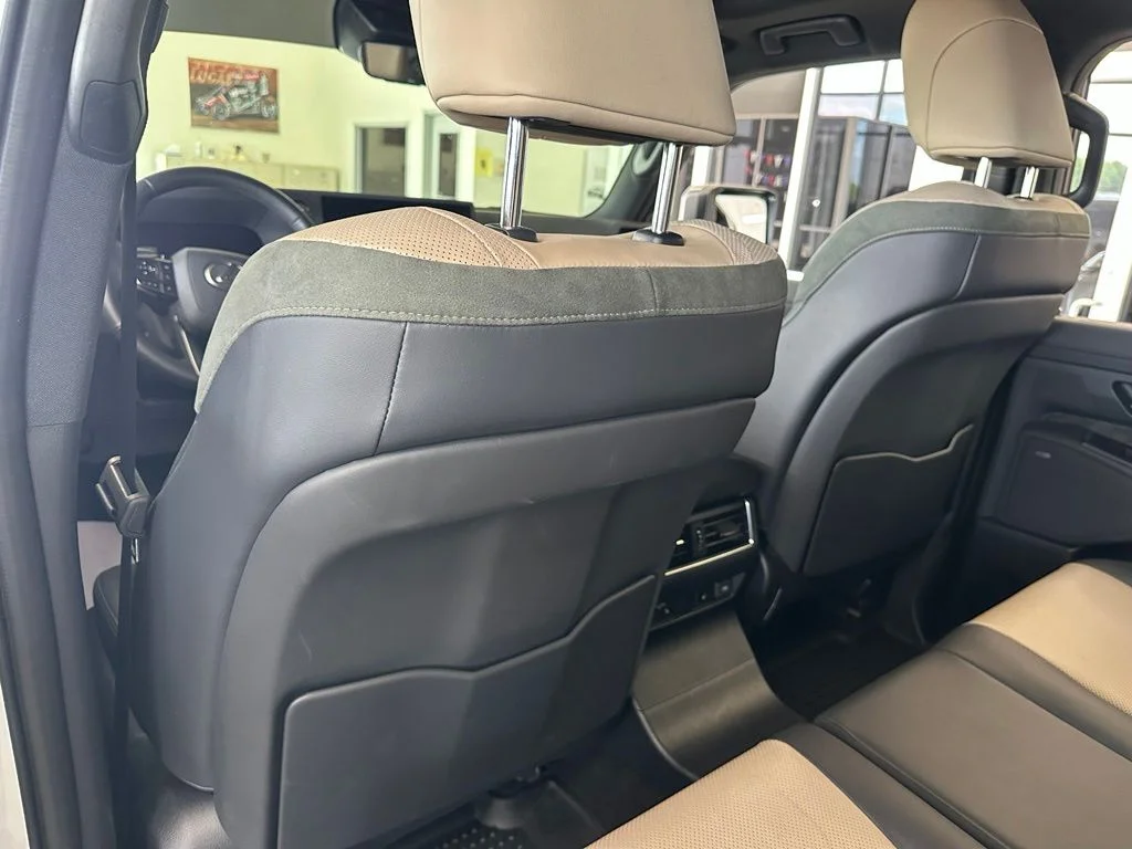 2024 Lexus GX Overtrail+ - Photo 12