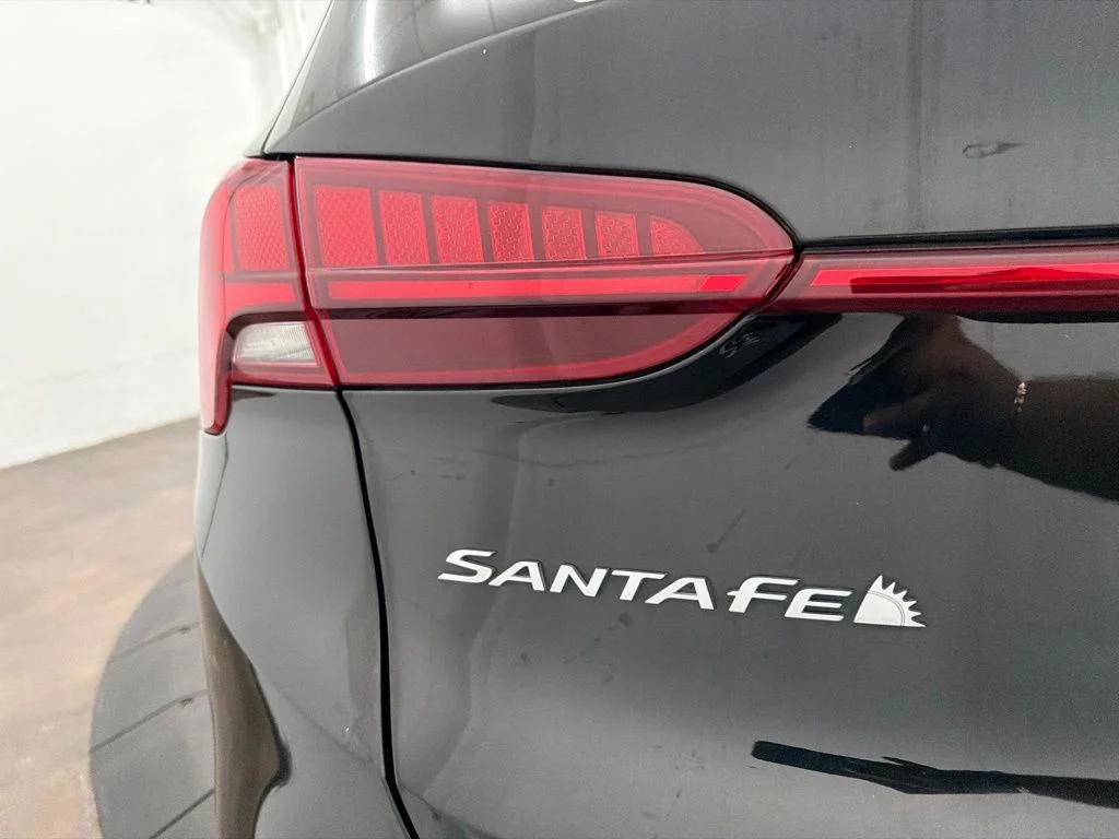Used 2021 Black Hyundai SEL image 10