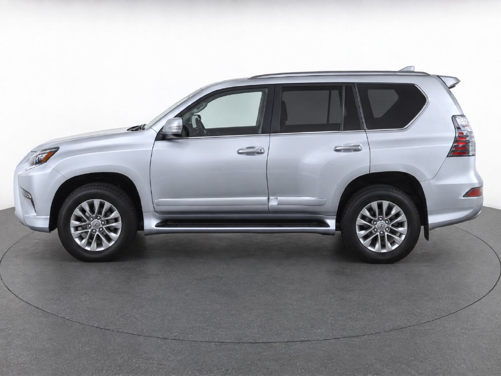Used 2019 Silver Lexus 460 image 6