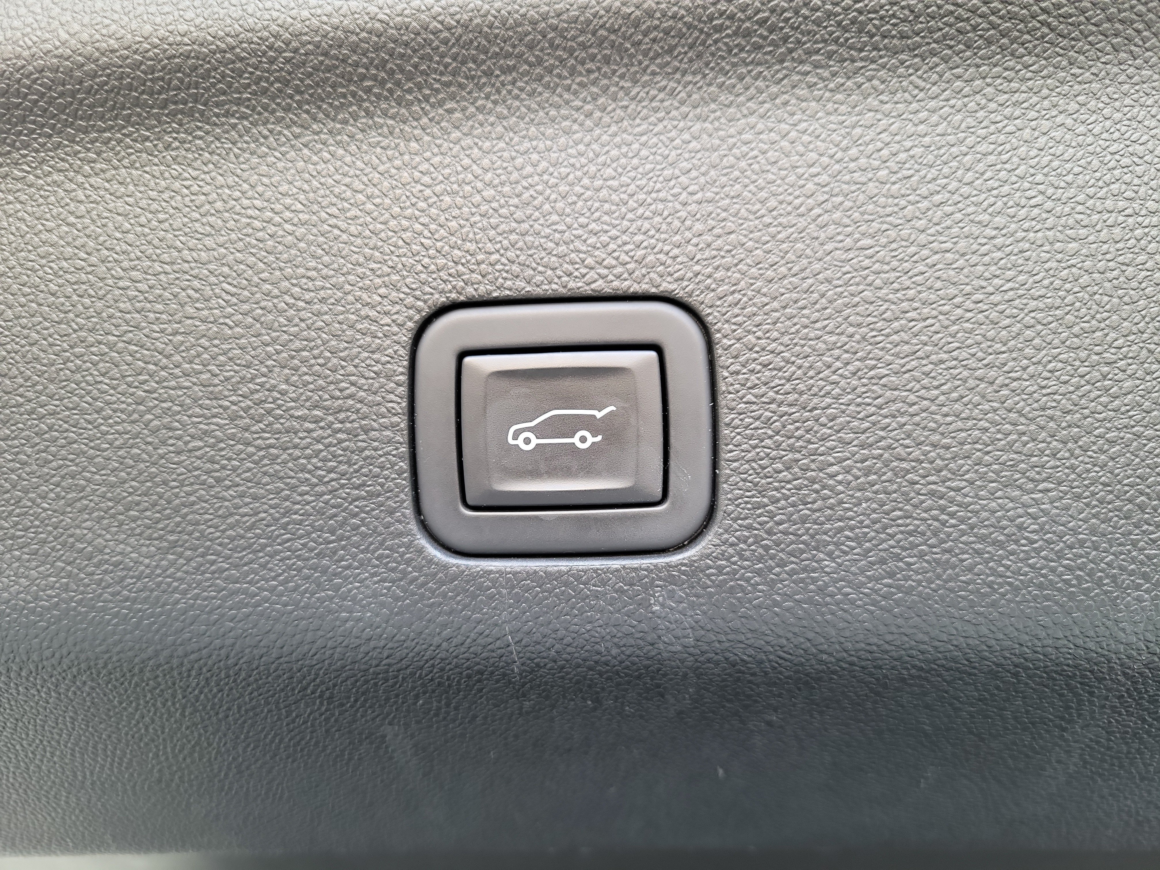 Used 2023 Onyx Black GMC Denali image 12