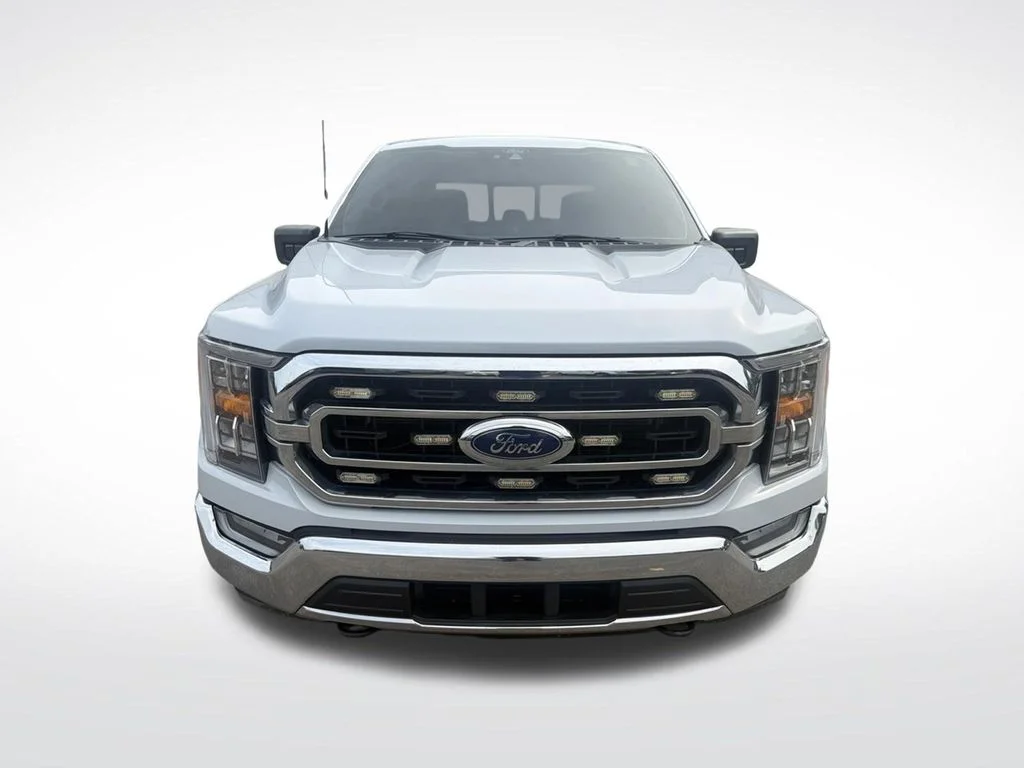 Certified Used 2022 White Metallic Ford XLT image 12