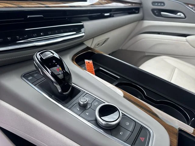 Used 2024 Black Cadillac Sport Platinum image 20
