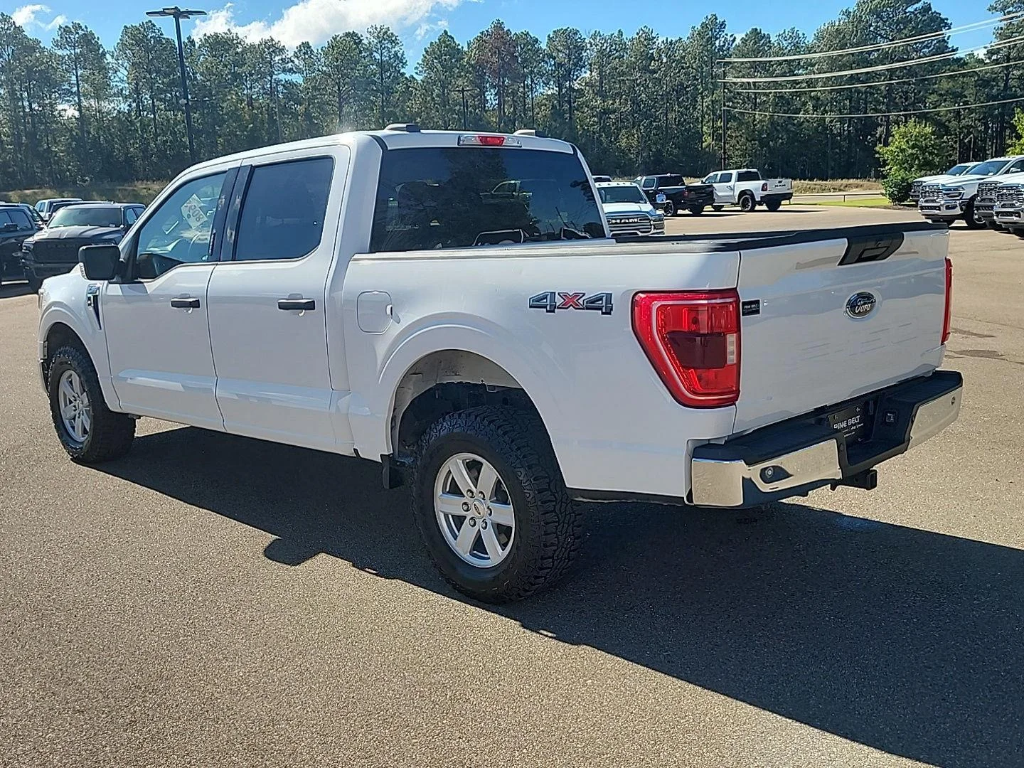 Used 2021 Oxford White Ford XLT image 13