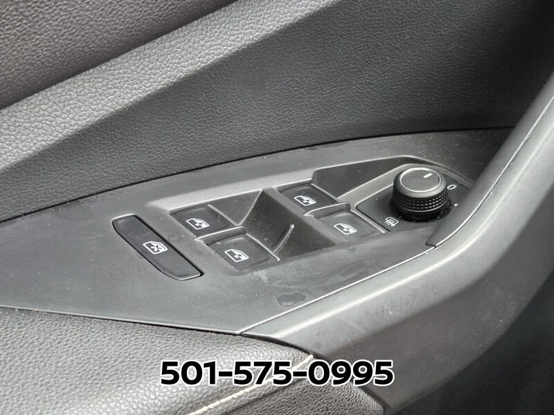 Used 2024 Opal White Volkswagen SE AUTO image 30