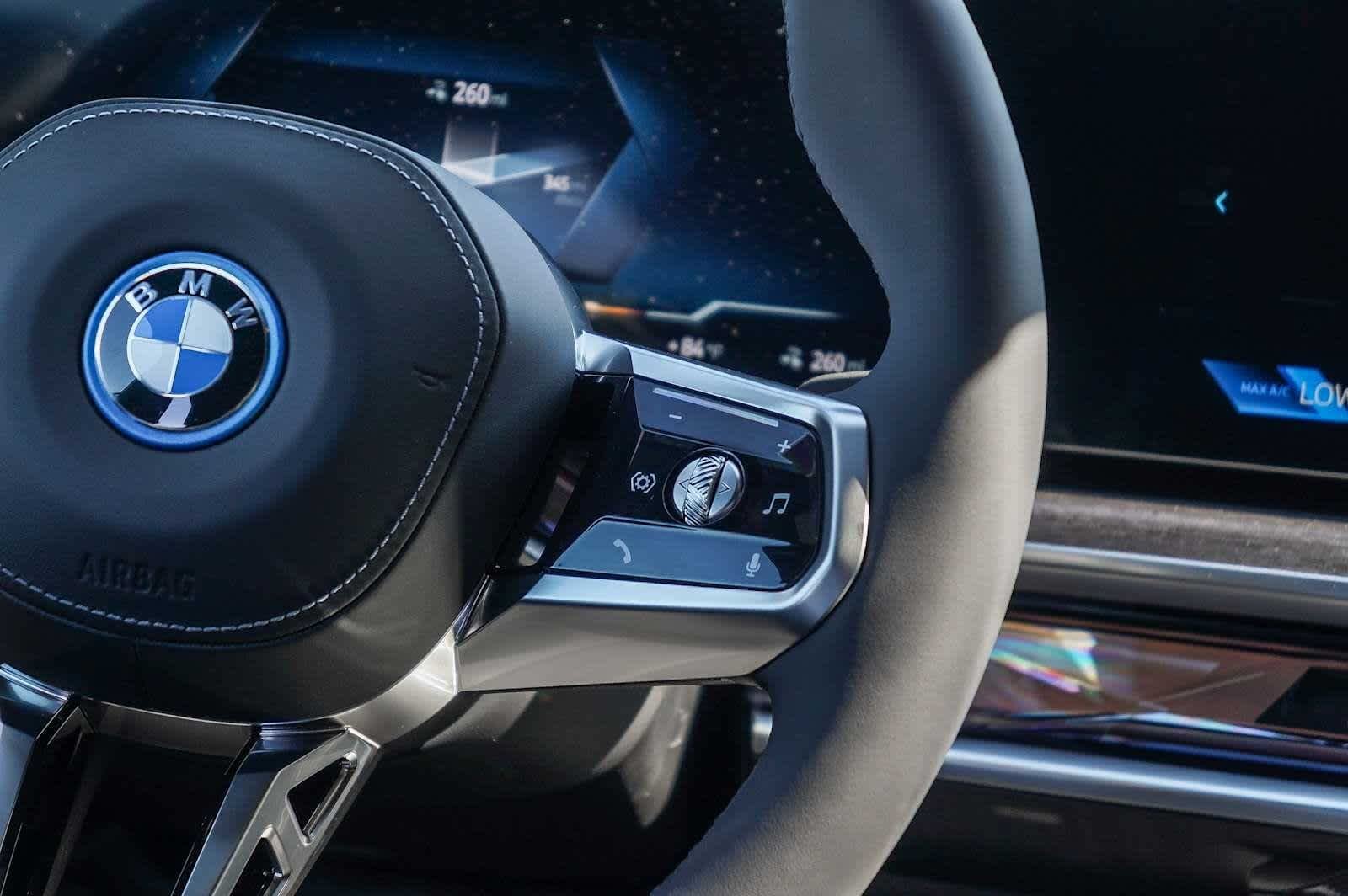 New 2026 Brooklyn Grey Metallic BMW xDrive60 image 17