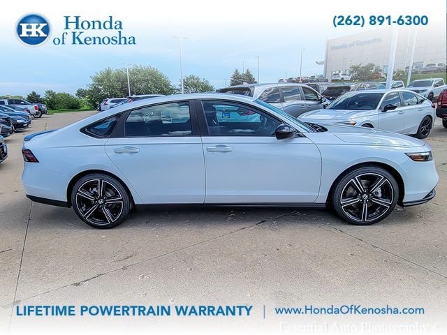 New 2026 Platinum White Pearl Honda Sport Hybrid image 4