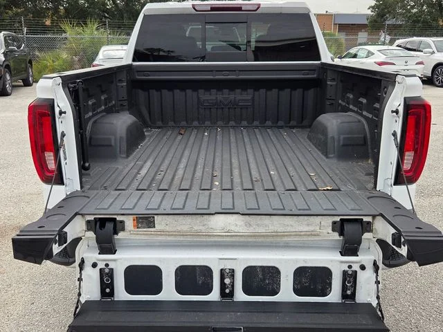 Used 2024 White GMC SLT image 14