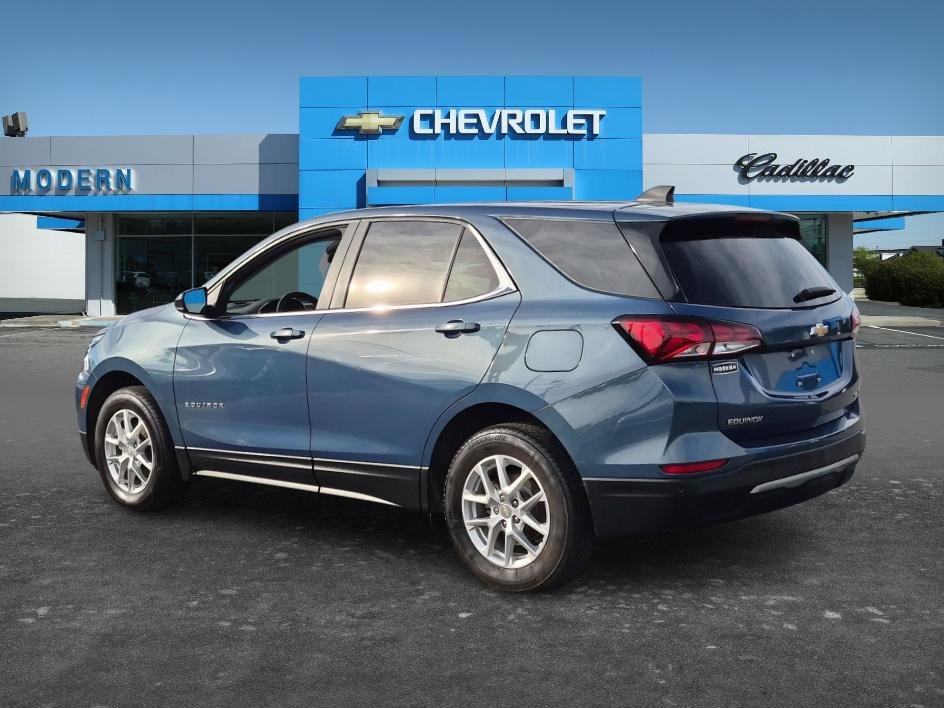 Used 2024 Lakeshore Blue Metallic Chevrolet LT image 3