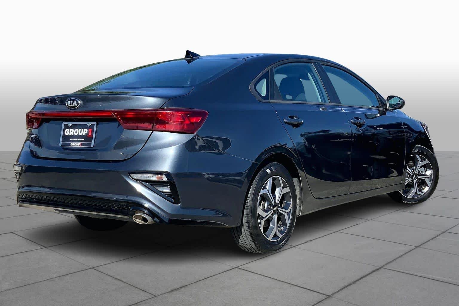 Used 2021 Gray Kia LXS image 24